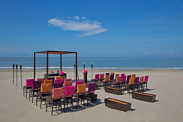 El-Sol-Collection Hard Rock Wedding Themes with Colin Cowie