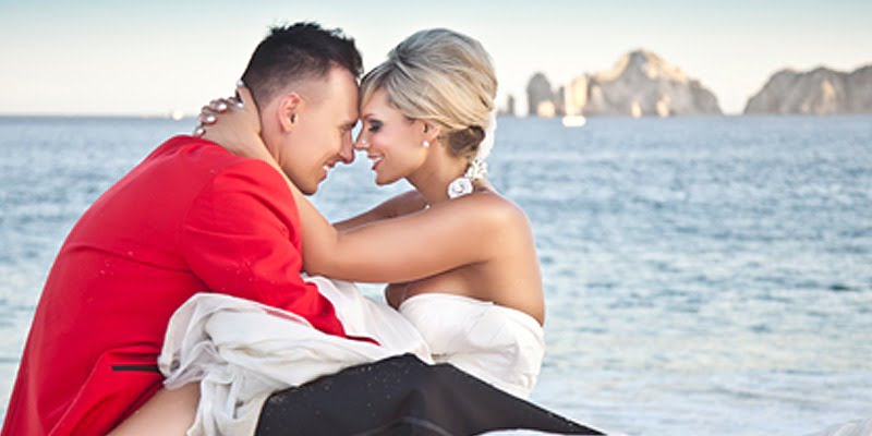 Los Cabos Mexico Liz Moore Destination Weddings gorgeous wedding couple