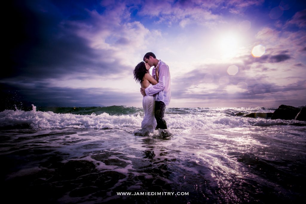 Incredible how Jamie pulls these extraordinary colours from the sky in this beautiful couples picture. Photo by: www.jamiedimitry.com 13 couples picture with amazing background sky.