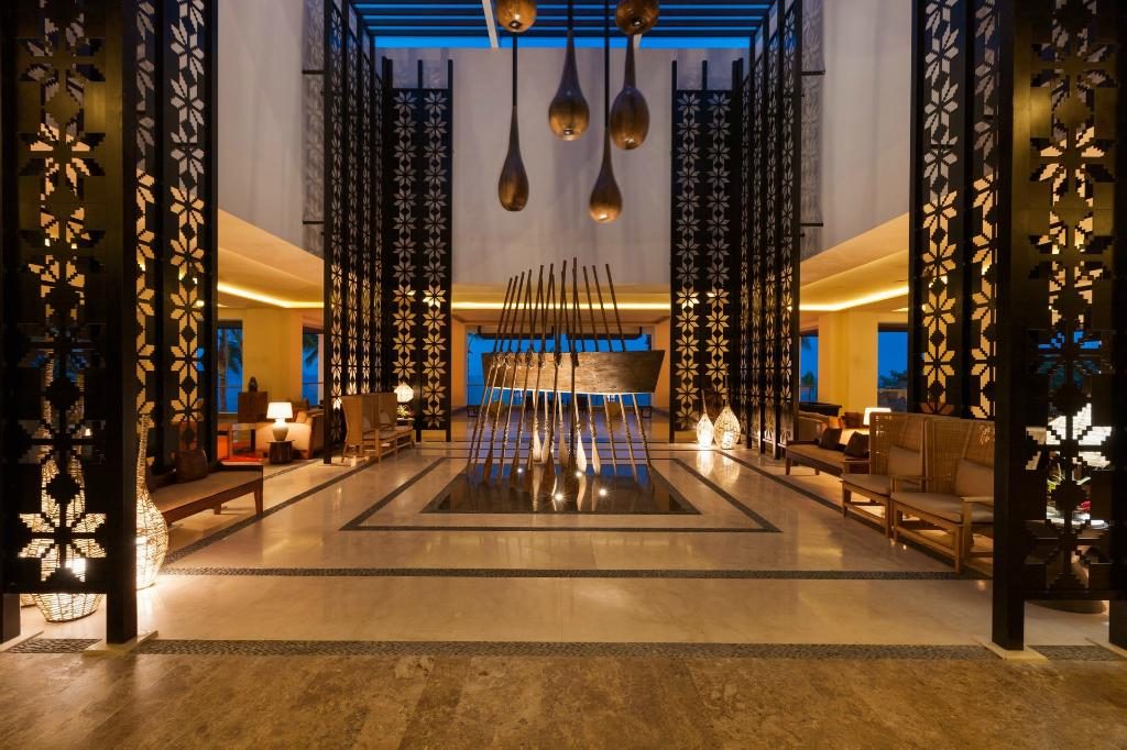hyatt-ziva-puerto-vallarta lobby area 