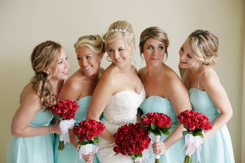  bridal colours of blue and red. 