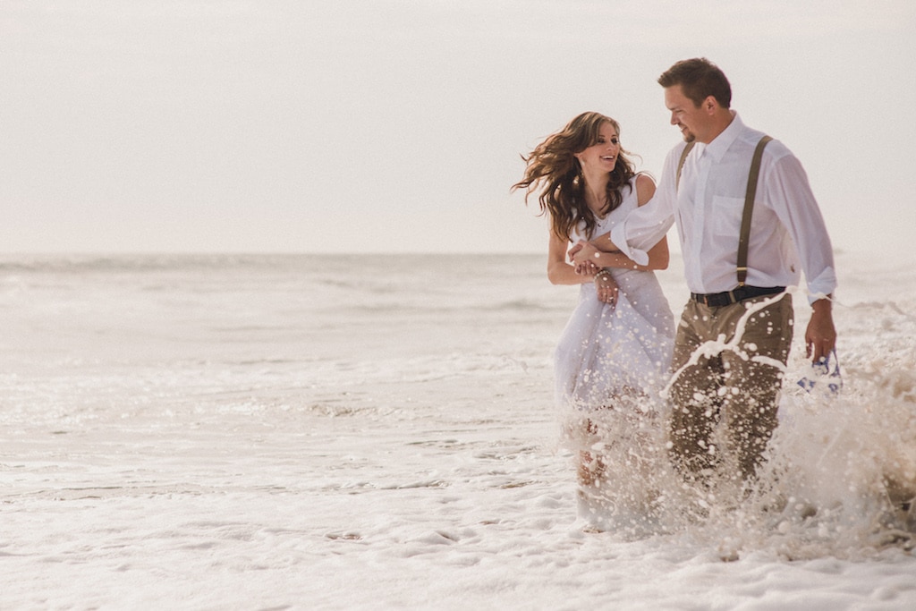 Los cabos Wedding couple in the water