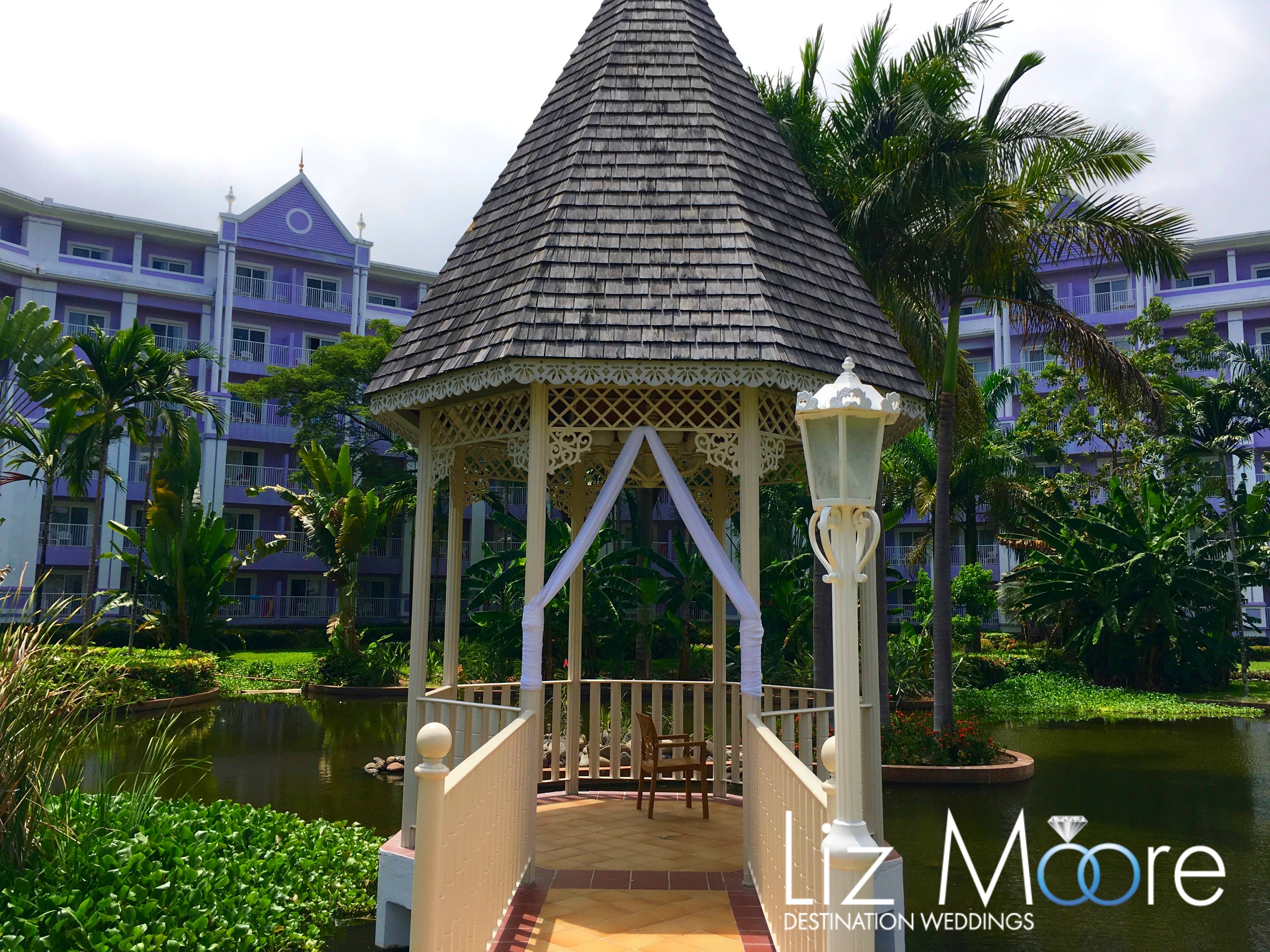 3 Riu Palace Gazebo on the Grounds