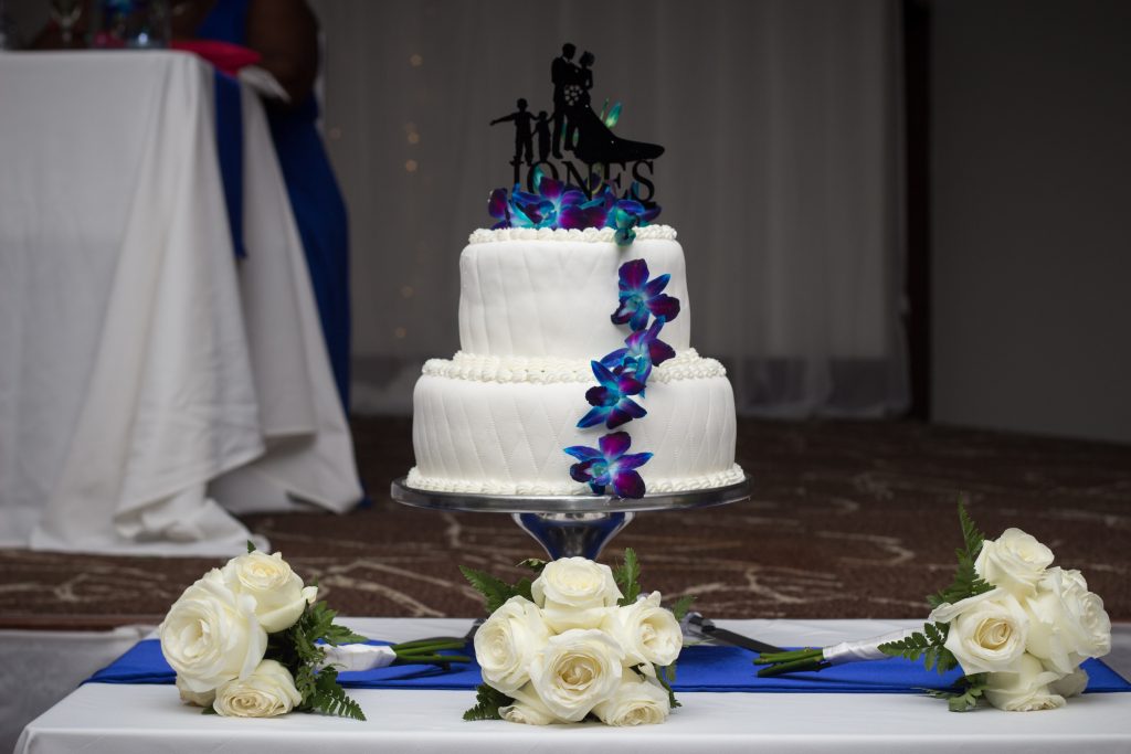 wedding cake royalton white sands