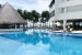 Isla-Mujeres-Palace-pool-swim-up-bar