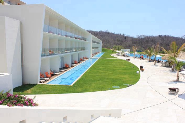 Secrets Huatulco Resort all inclusive wedding packages