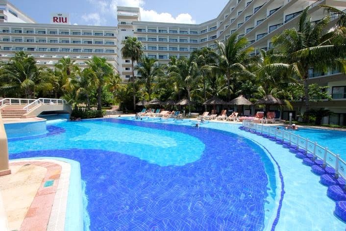Mexico best destination weddings Riu Caribe Cancun