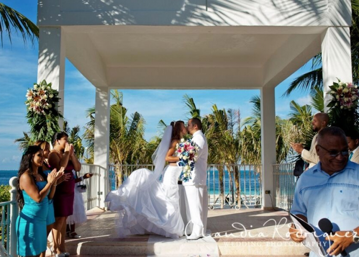 Mexico destination wedding Riu Caribe Cancun